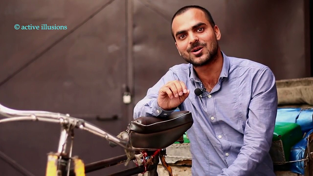 Hindi Studio : Rafiq Shadani : Rikshaw ki class : अवधी कविता : Himanshu Bajpai with Manish