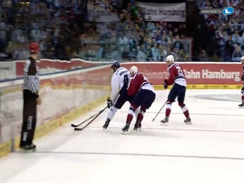 Hamburg Freezers Vs. Eisbären Berlin