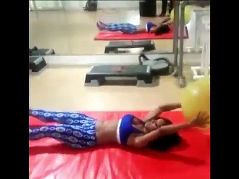 FIT GIRLS RIPPED ABS WORKOUT: Best abs workout for women by Fitness Girls