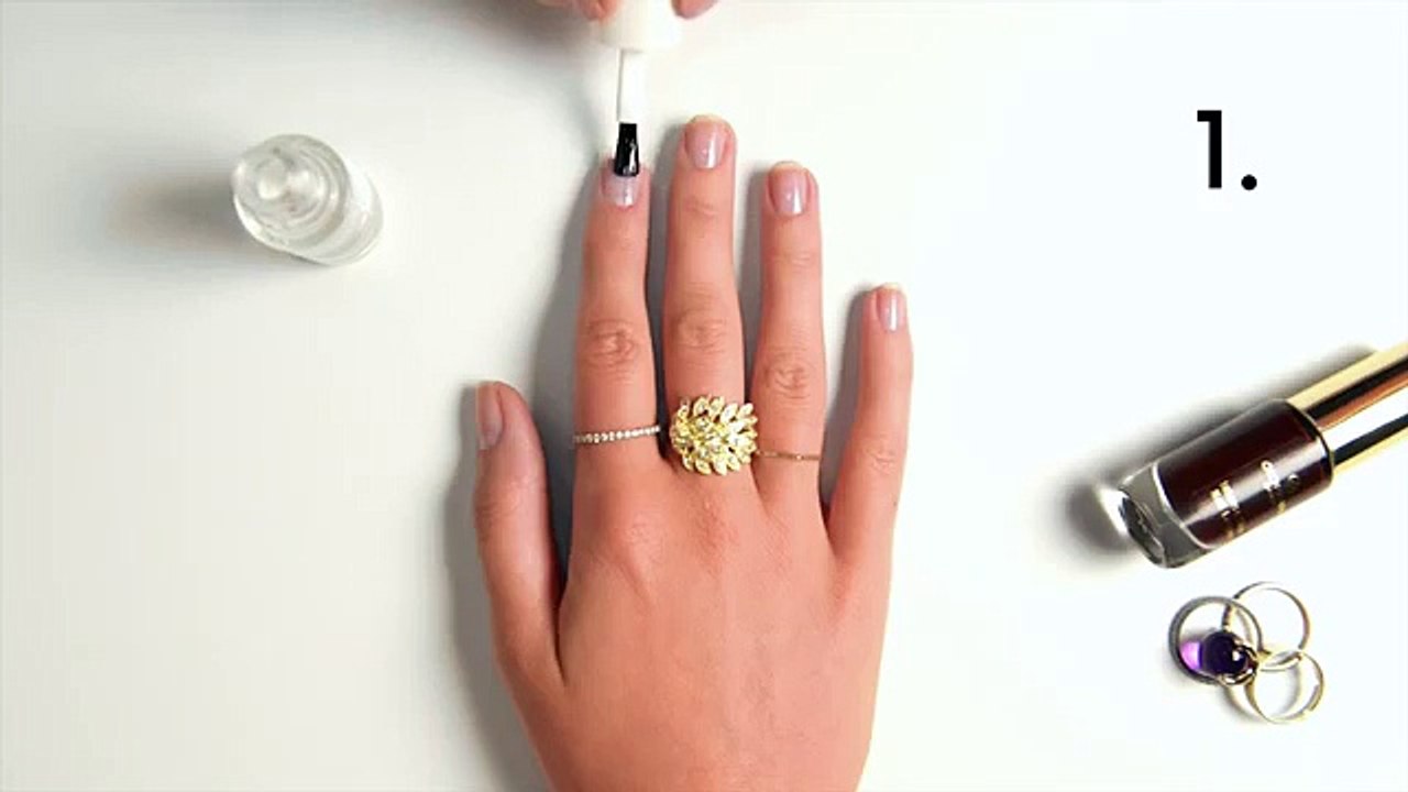 Nail tutorial- Reversed French