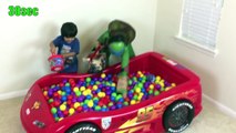 SURPRISE TOYS Giant Ball Pit Challenge Disney Cars Lightning McQueen, Thomas Trains Ryan T