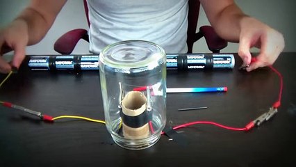 10 Amazing Science Experiments you can do at home #14