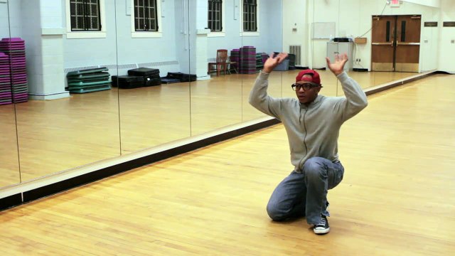 How to Breakdance I Scorpion | Flow Basics
