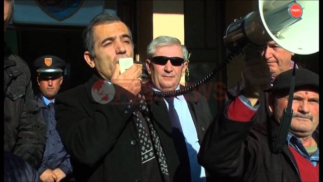 6 muaj pa paga, naftëtarët e Rafinerisë së Ballshit: Shteti të ndërhyjë - Ora News