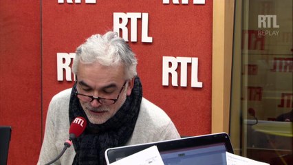"Noël au balcon, 15 degrés à Mâcon !", clame Pascal Praud