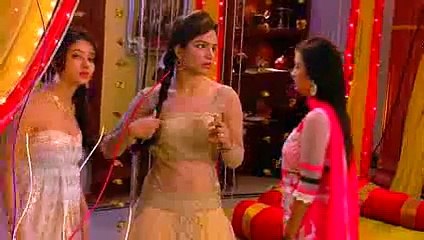 ---Bulbul DIES Saving Abhi  Pragya's Life - Kumkum Bhagya