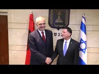 Report TV - Rama viziton Muzeun e Holokaustit reflektim për “bunkerin”