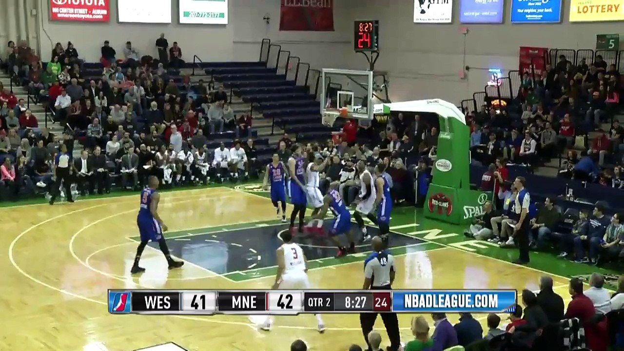 Jordan Mickey posts 15 points & 11 rebounds vs. the Knicks, 12/18/2015