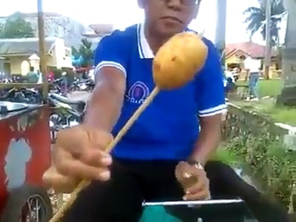 کیا کمال کیا ہے اس نے دیکھو تو ذرا آپ ایک آلو سے کیا بنا دیا اس نے