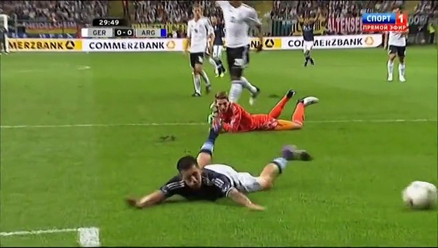 Смотрим футбольные приколы. Пенальти Месси в матче _Германия - Аргентина[1]