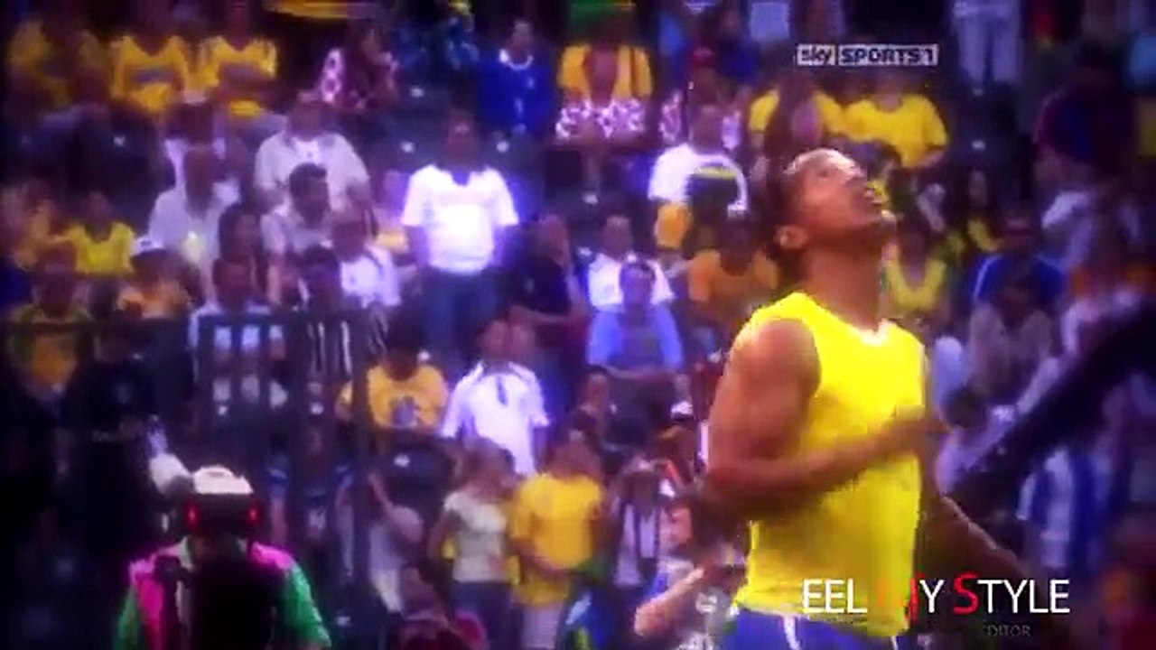 Ronaldinho ● Freestyle ●  Tricks