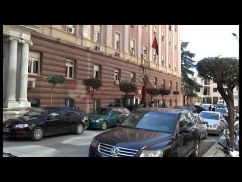 Gjoba deri në burg biznesit, Gjykata Kushtetuese pezullon zbatimin e ligjit- Ora News