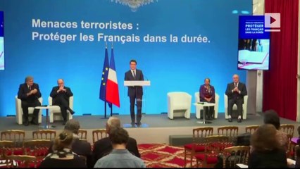 France looks to enshrine emergency anti-terror laws in constitution