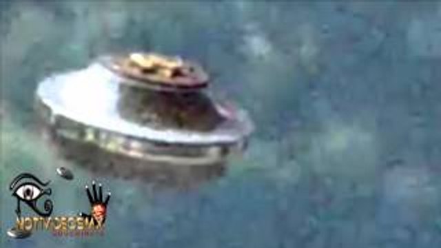 Ufo, Ovni 2 Vídeos Extraordinarios de Ovnis del mes de Septiembre 2015.