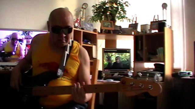 Coldplay Adventure of my life HD1080 m1 Basscover Bob Roha