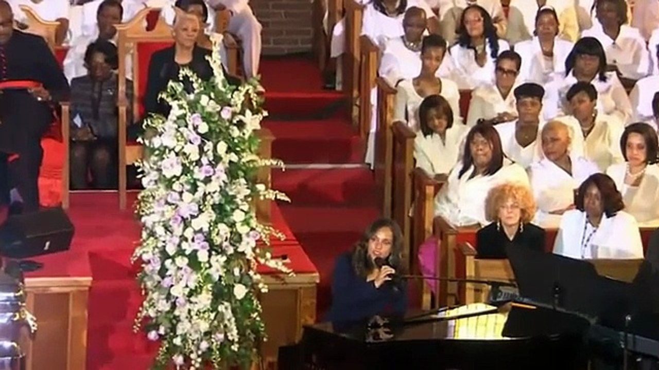 ALICIA KEYS (Obseques Whitney 18fev2012) - Video Musique - Wat.tv
