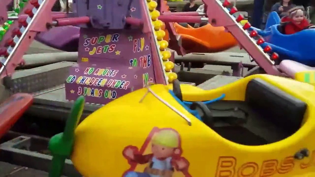 Aire De Jeux De Jeu Amusant Pour Les Enfants DAventure En Plein Air