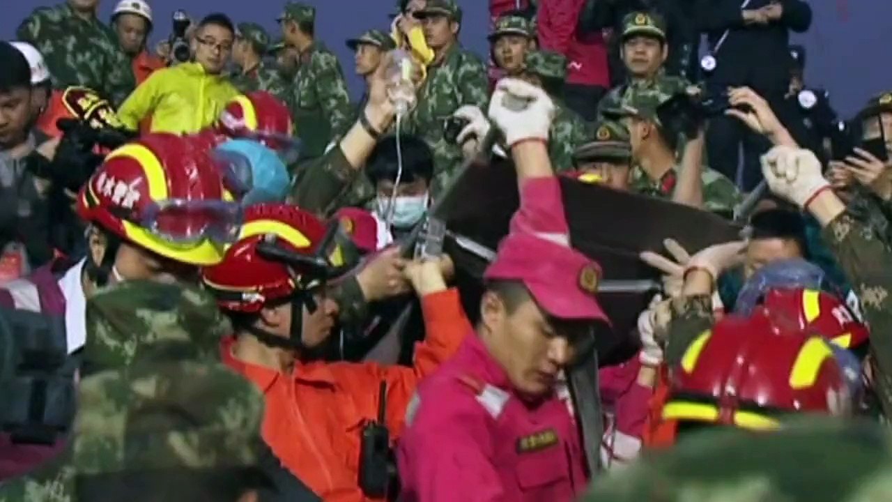 Überlebende 70 Stunden nach Erdrutsch in China gefunden