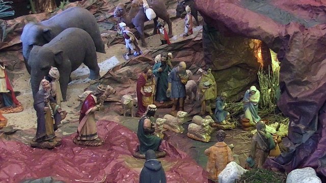 D!CI TV - Une crèche géante au musée d’art sacré du Monêtier-les-Bains