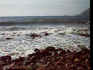 la mer, qu'on voit danser....