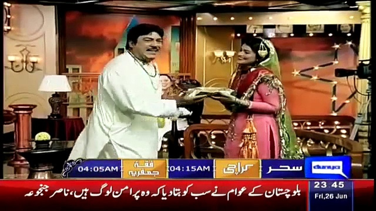 Azizi as Ranjha Finds 'Heer with iPhone' Hasb e Haal