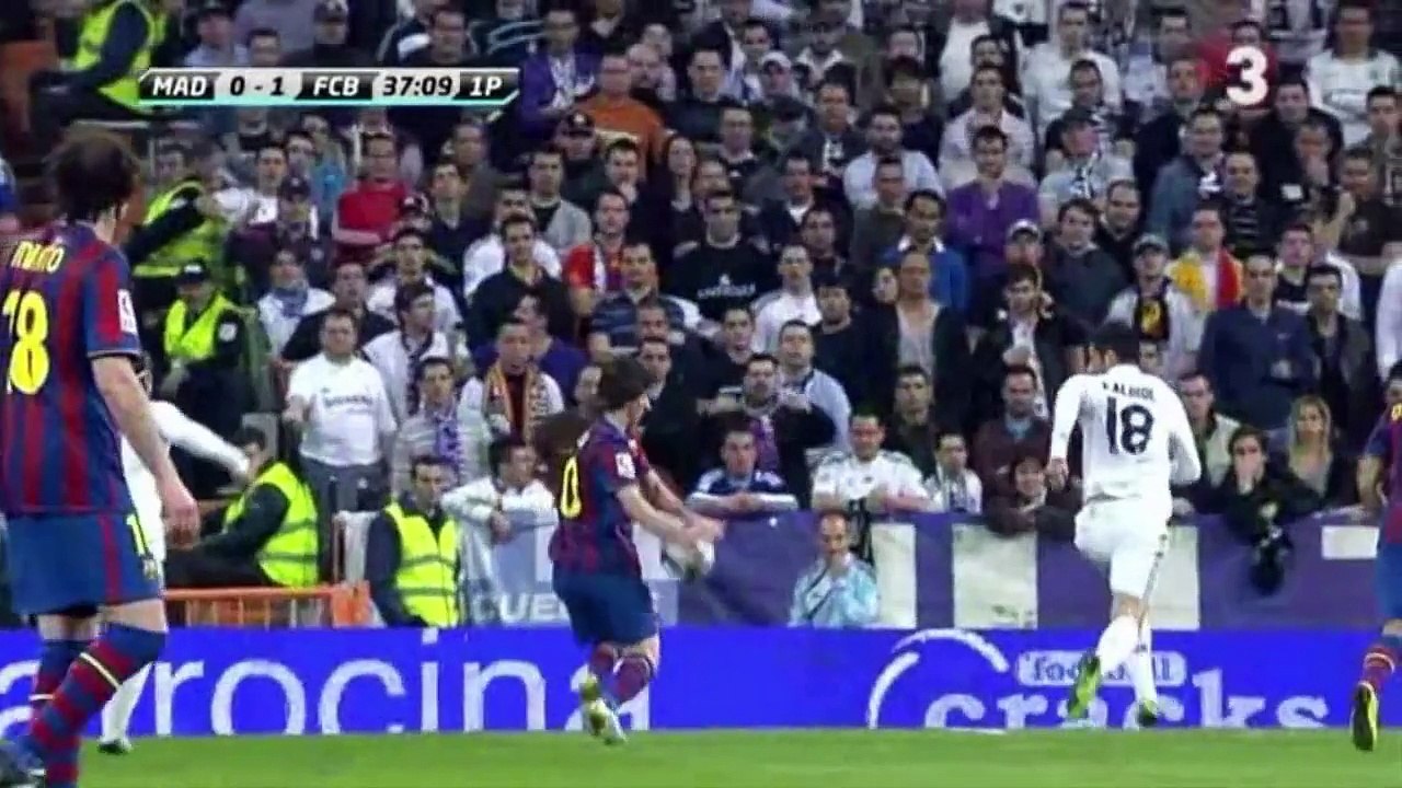 Lionel Messi vs Real Madrid • La Liga • 2009/2010