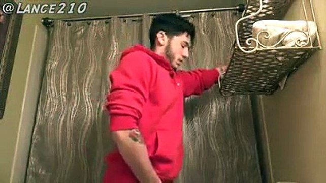 قمة الشماتة ما خلاولوش عظمة صحيحة بدموع