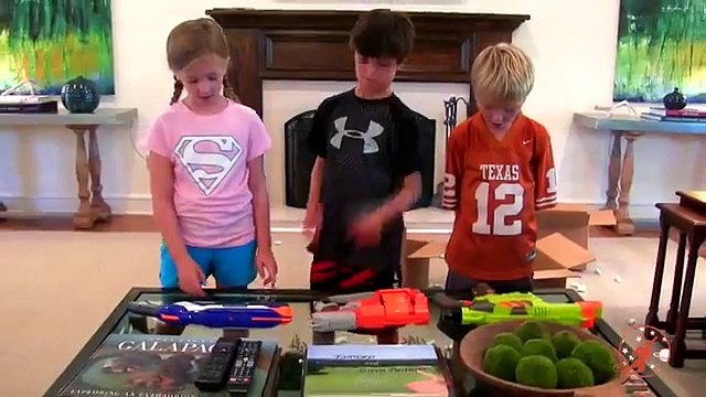 Little Heroes 11 - Kids Nerf War Movie with the Adventure Kids and Supergirl