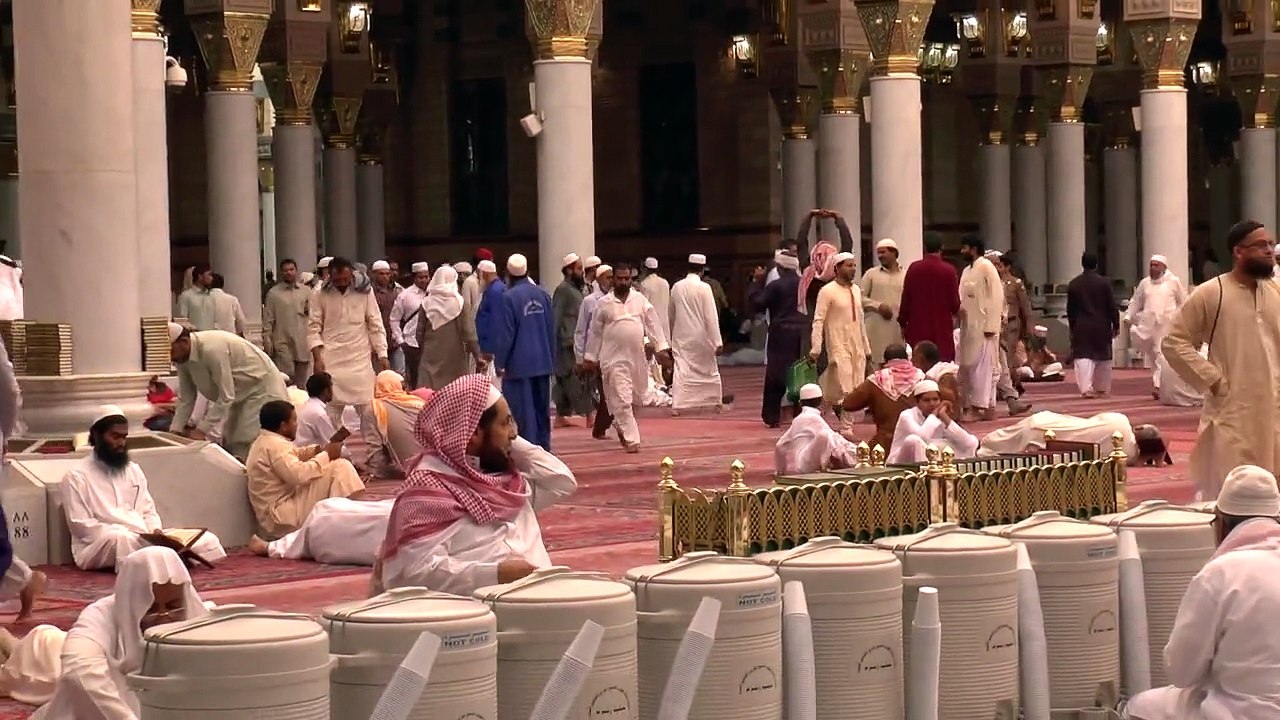 Madinah - Masjid Nabawi Interior - 2016