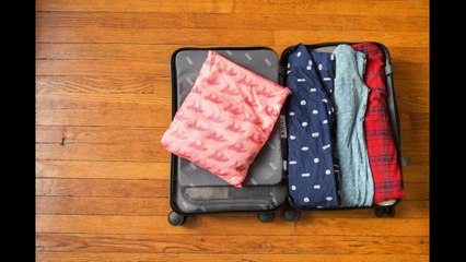 How I Pack  - Flat Packing vs Rolling