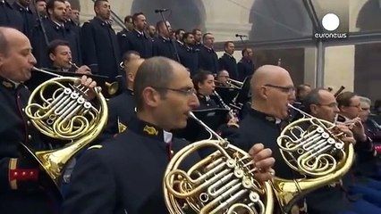 Paris saldırısında hayatını kaybedenler anıldı