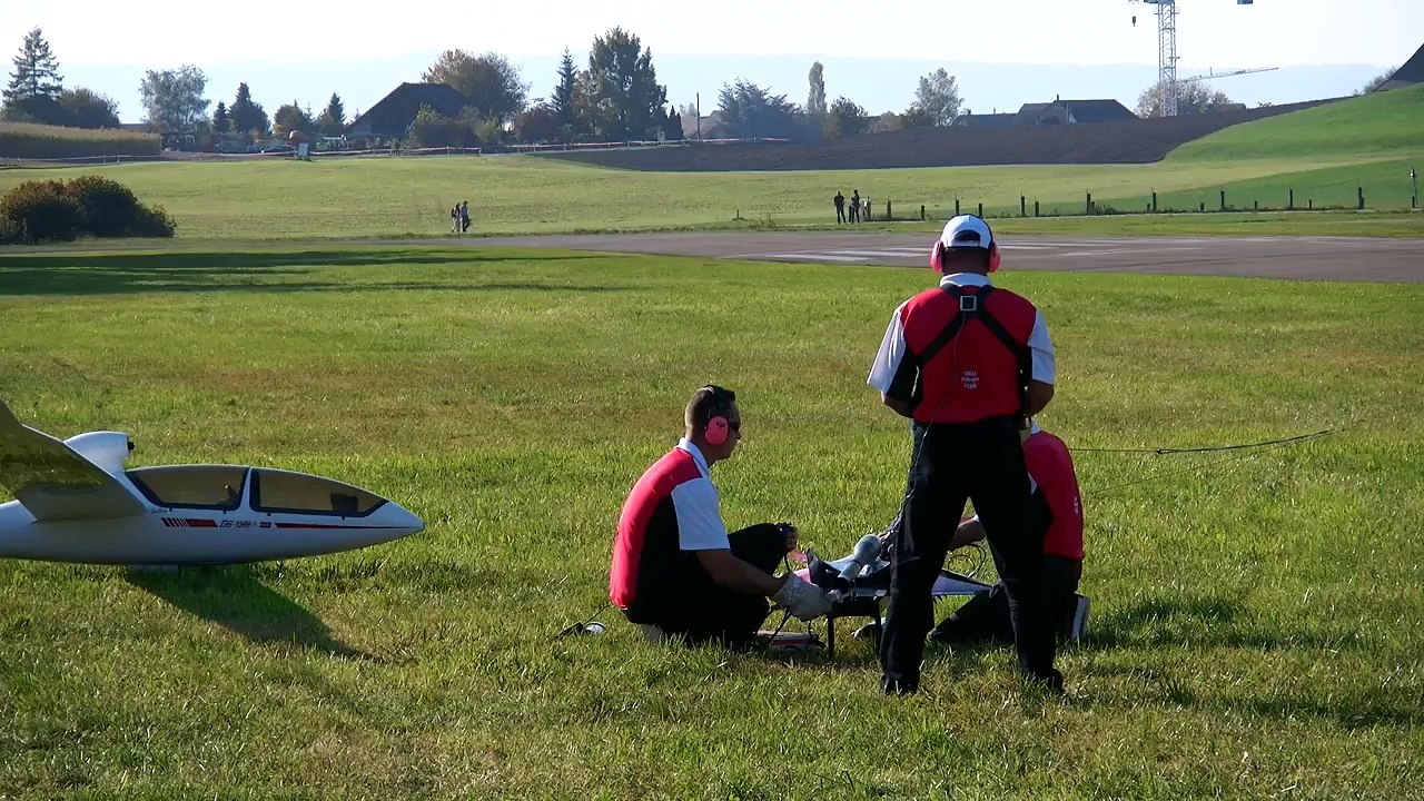 350 KMH 217 MPH WORLDS FASTEST RC PULSO JET PULSE JET FROM ROGER KNOBEL / RC Airshow Hause