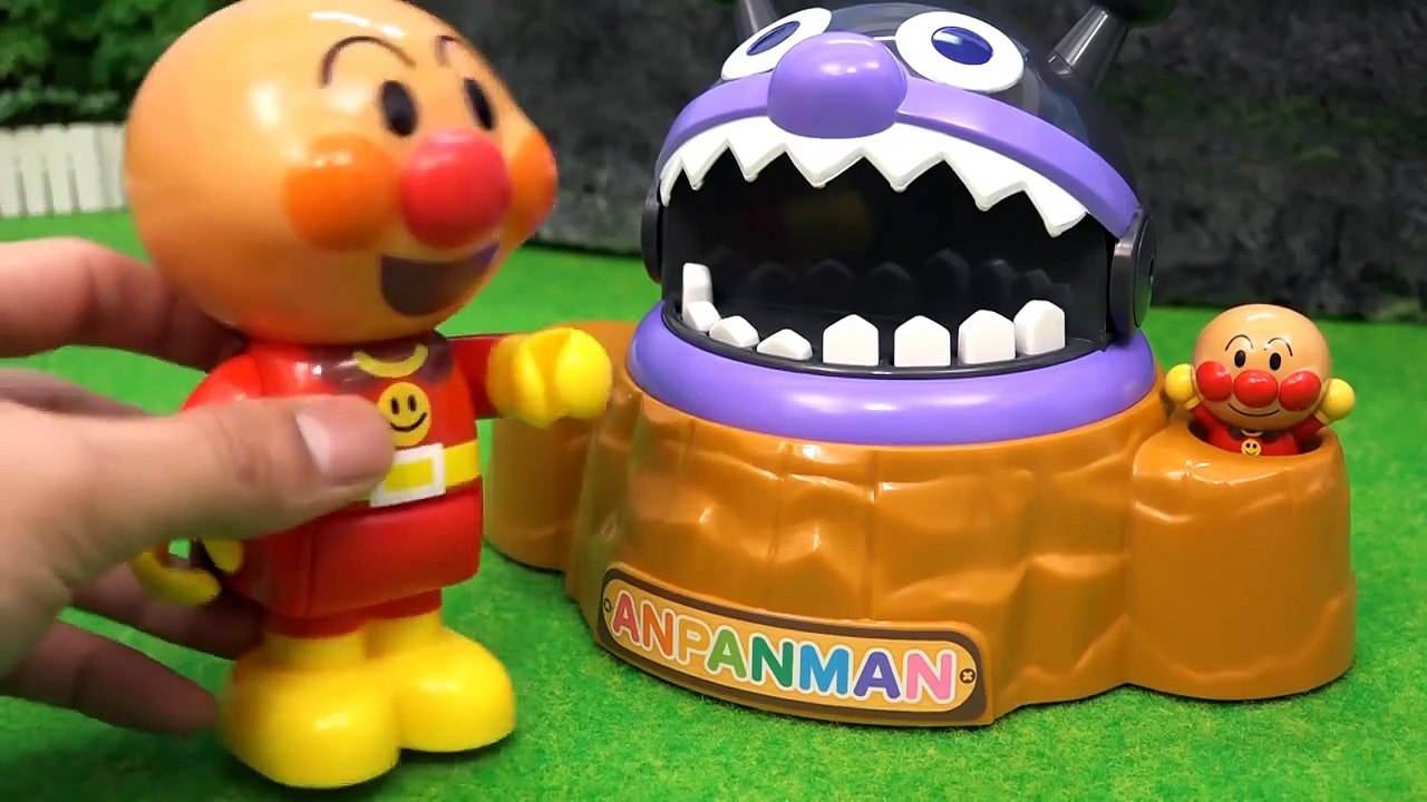 アンパンマン がぶがぶバイキンじょう おもちゃ anpanman toy