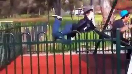 Video Tingkah Konyol Orang Amerika! Dijamin Lucu Banget