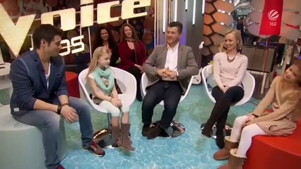 下载视频: شاهد ماذا فعل عضو لجنة التحكيم الالماني بعد سماعه لصوت هذه الطفلة The Voice Kids