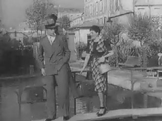 Le père Noël est une ordure