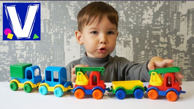 ► Игрушечный поезд из машинок Обзор игрушечного поезда Видео для детей Kids toy train review Cars