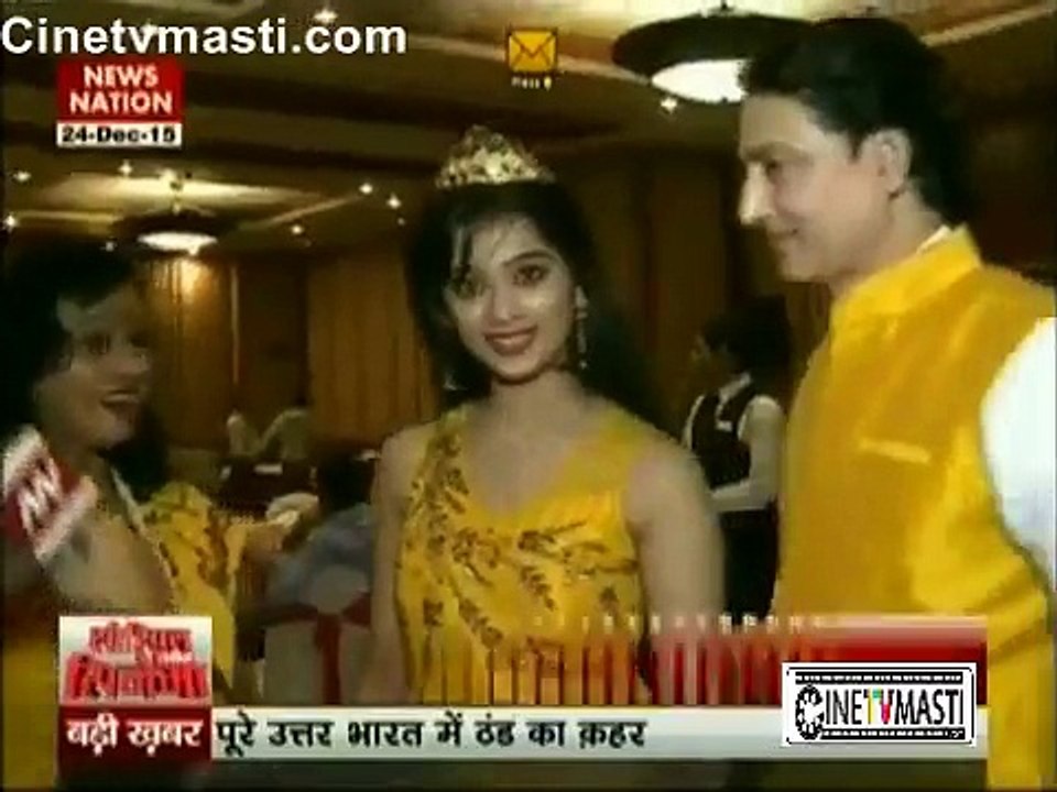 Family-Friend ke saath manaya jasna 24th December 2015 Cinetvmasti.com