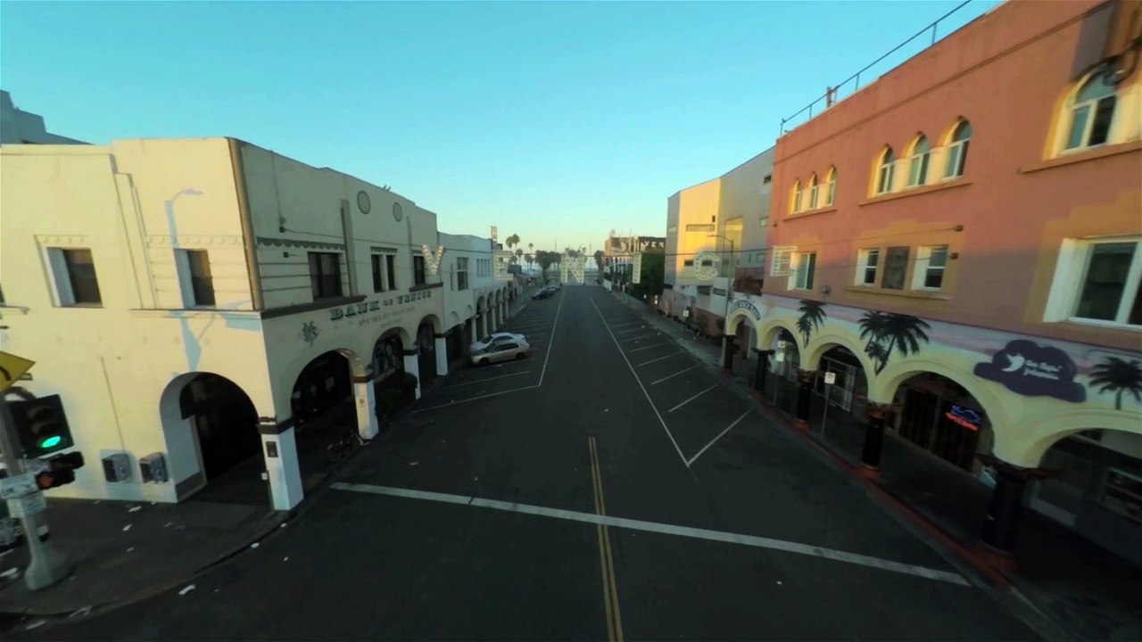 Venice beach vu du ciel filmé par un drone - Californie