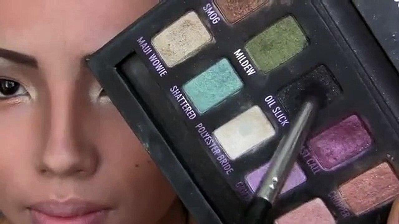 Adriana Lima Make-up Transformation !!!