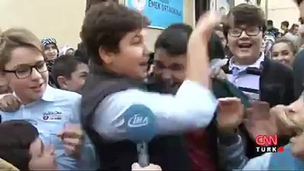 Ergenlerin Abi Ünlü oldum mu ben sorusu