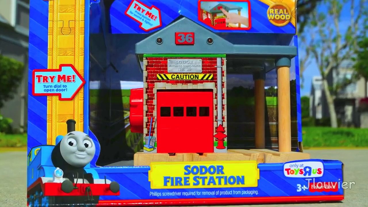 Thomas & Friend SODOR FIRE STATION Wooden Railway Toy Train Review By Mattel