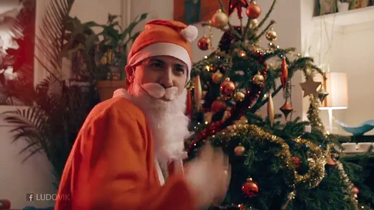 Le Père Noël est un sadique