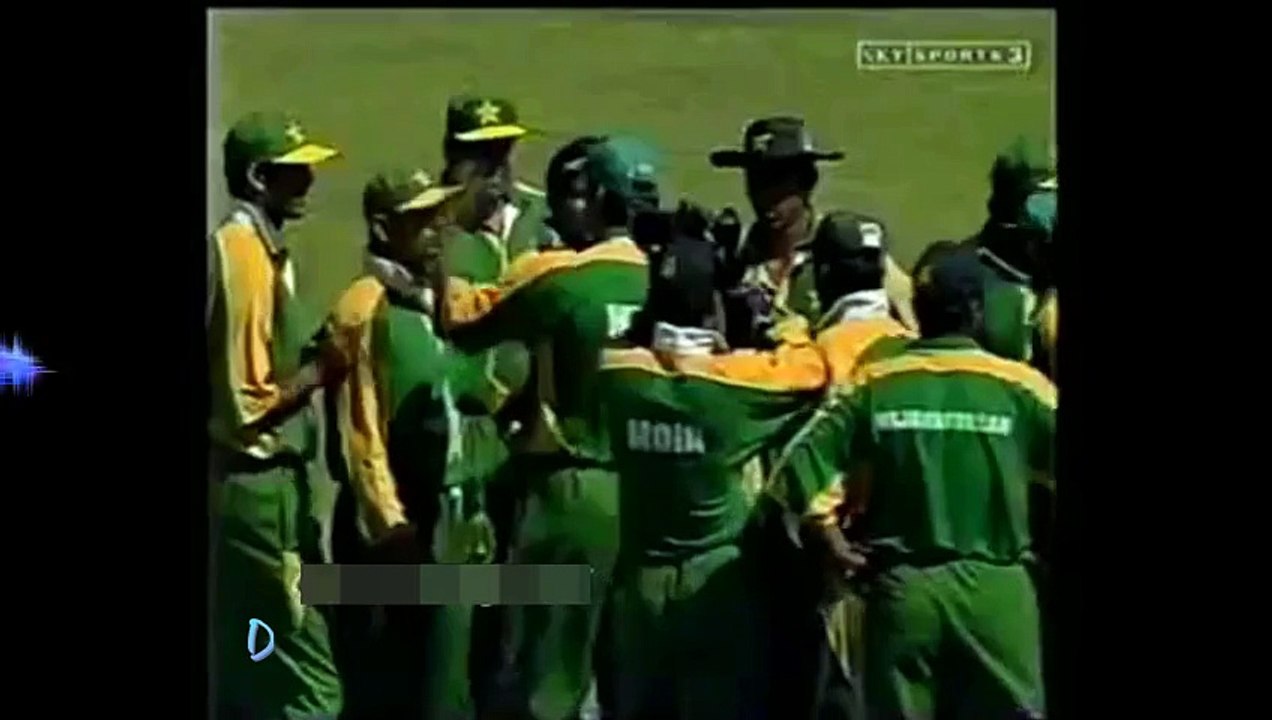 Waseem Akram 3 wickets in First over vs India