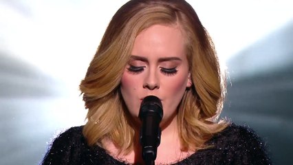 Adele - Hello (Live at the NRJ Awards)_2