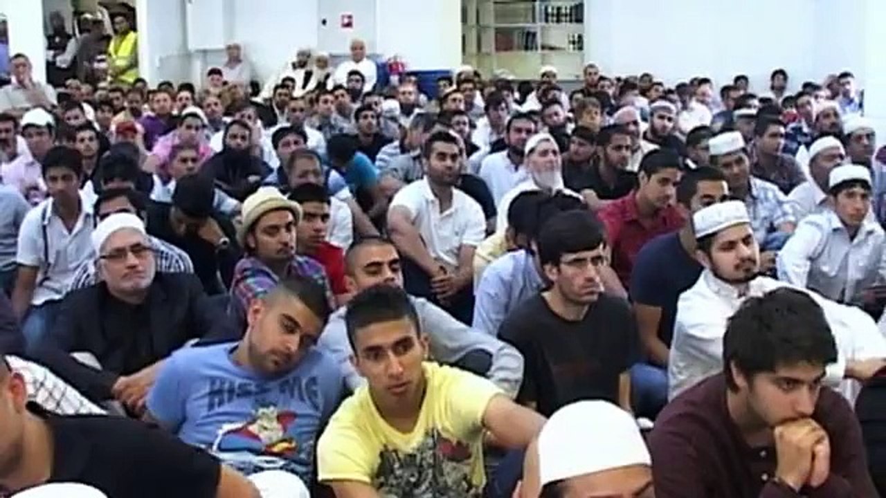 Molana Tariq Jameel - Lecture in Oslo_ Norway 2010 - Part 09
