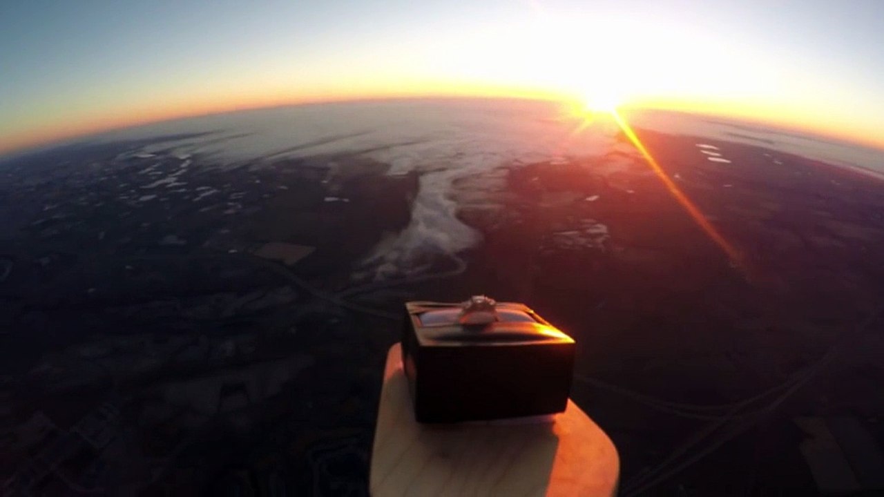 Canadian man's proposal to girlfriend is out of this world