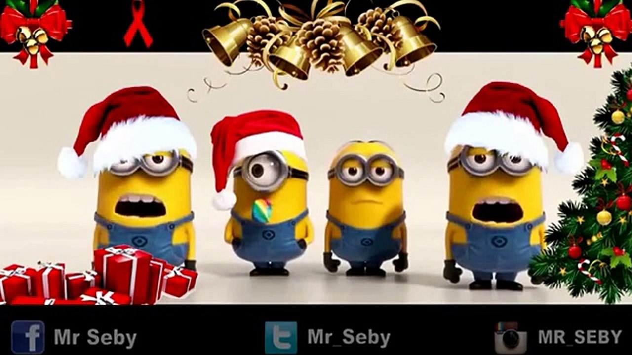 "Père Noël, Père Noël, magne toi le cul... "  Allez Joyeux Noël mes petits chats