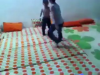 پاکستانی W.W.E چیک کریں زرا