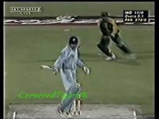 Sourav Ganguly Dancing (MUJRA) In Front Of Shoaib And Wasim Akram